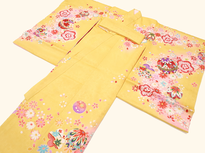 毬・小花・桜の花地紋様・黄色　初着　お祝着　のしめ　産着　お宮参りの着物