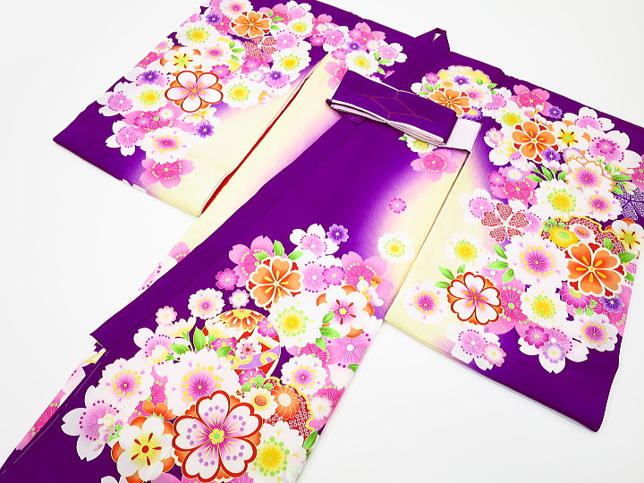 初着・祝着・のしめ 金彩まりと花尽くし・紫