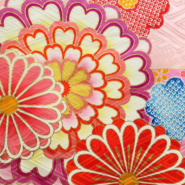 華尽くし・紗綾型紋様・ピンク 初着 お祝着 のしめ 産着 お宮参りの着物