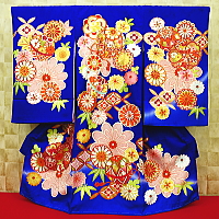 お祝い着・初着・のしめ　お宮参り着物　毬に花紋・金駒刺繍・ブルー