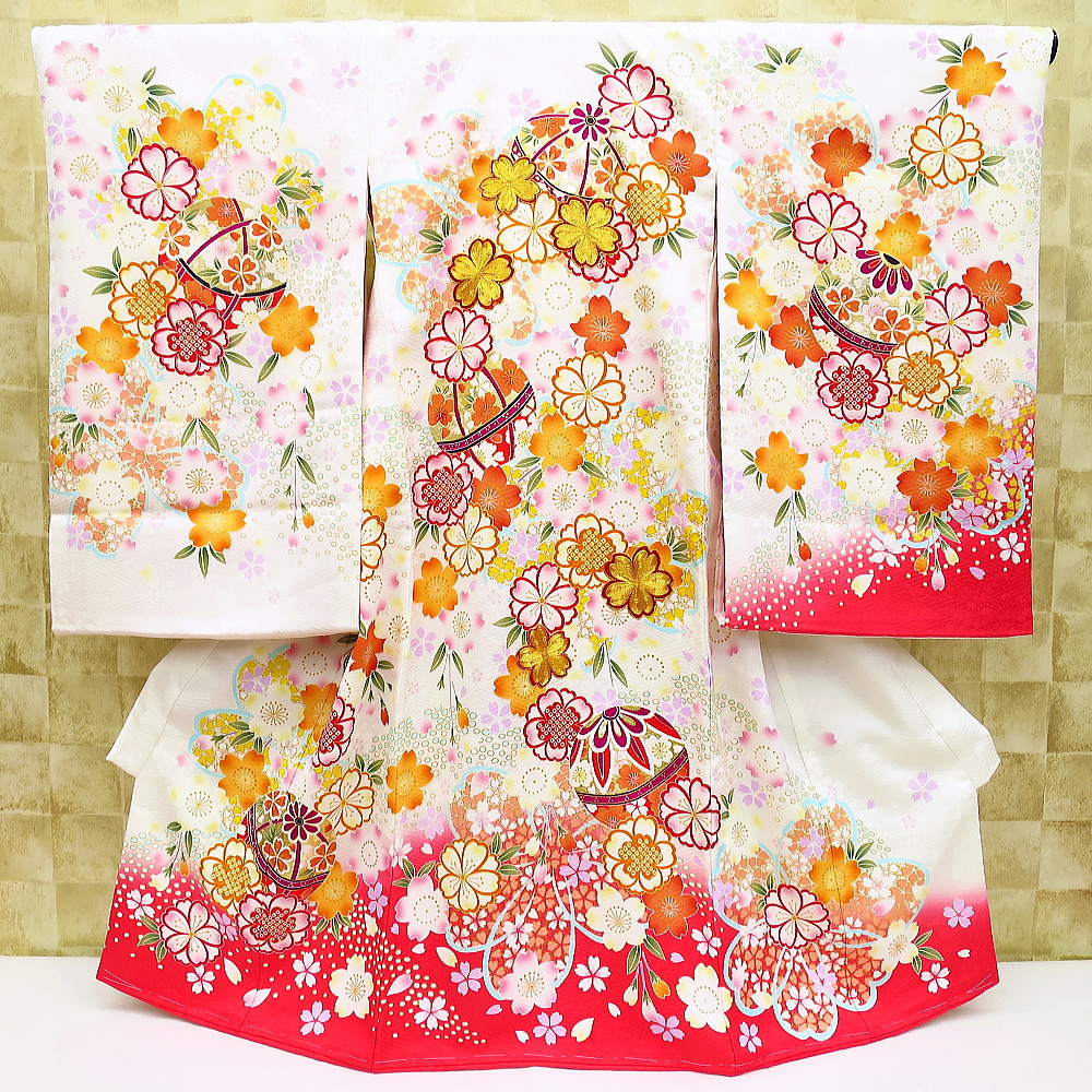 初着・祝着・のしめ・お宮参りの着物！女の子のお祝い着！桜と毬・金駒 
