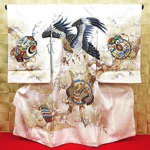 お祝い着・初着・のしめ 飛翔鷹・兜・白