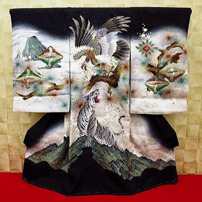 お祝い着・初着・のしめ お宮参り着物 鷹に白虎・富士山・鶴・黒