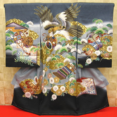 お祝い着・初着・のしめ お宮参り着物 金彩鷹と宝尽くし