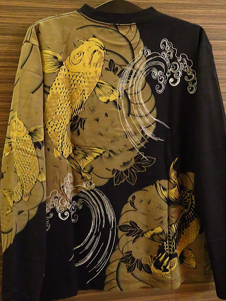 ド迫力 風神雷神柄の和柄tシャツ 和柄長袖tシャツ 和風デザインtシャツ 胤富仁帝 インフィニティ ド迫力 風神雷神柄の和柄tシャツ 和柄長袖tシャツ 和風デザインtシャツ 胤富仁帝 インフィニティ