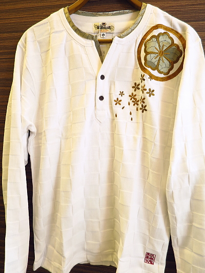 絡繰魂 和柄長袖Tシャツ、ロンT！家紋刺繍ヘンリーネック